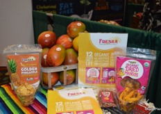 Freska's new dehyrdated line: dried pineapple and dried mango.